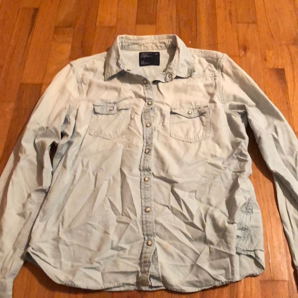 Button Up - Picture 1 of 1